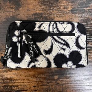 Vera Bradley Zip Around Wallet Black White Night & Day Pattern